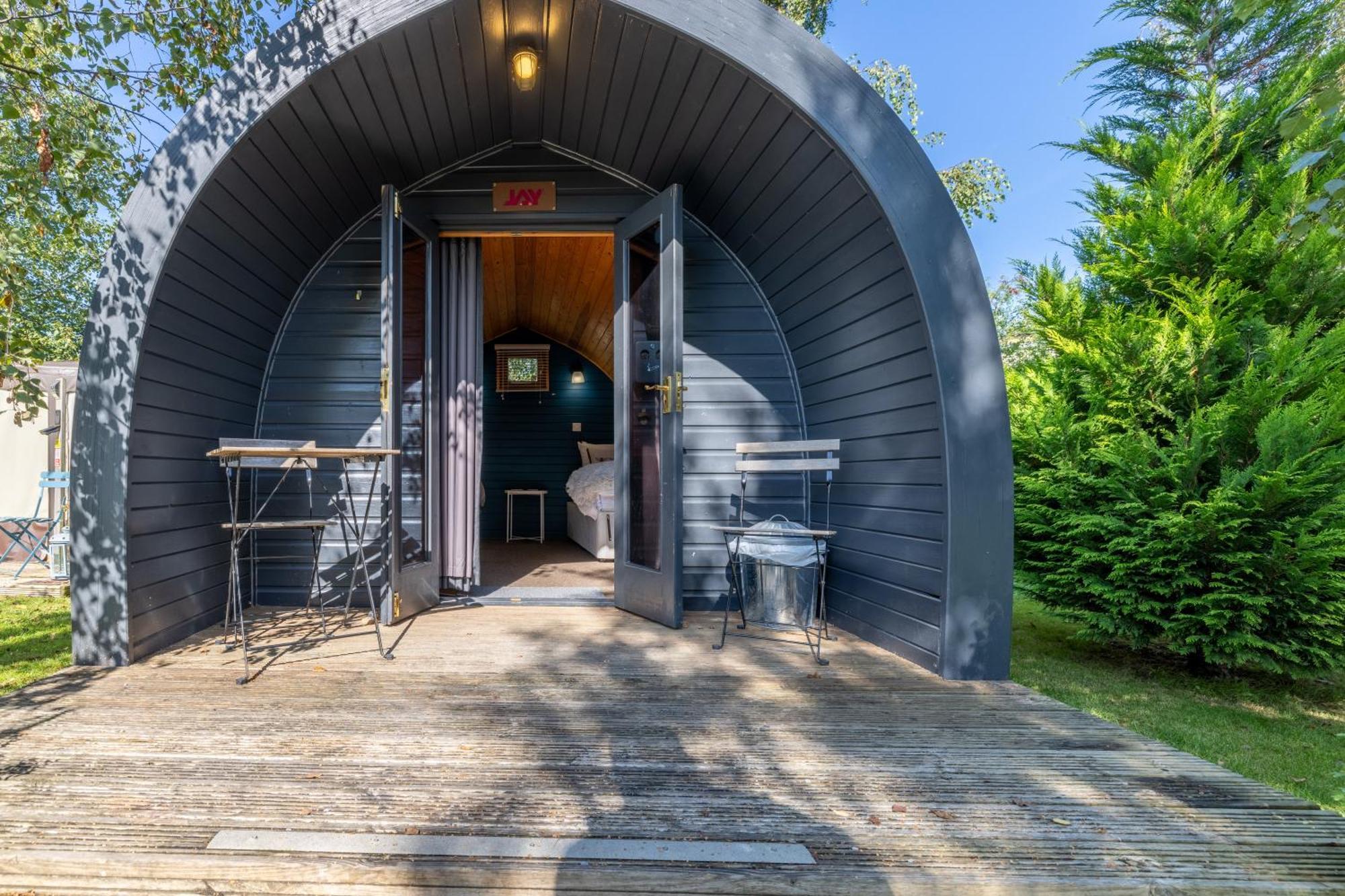 The Little Hide - Adult Only Camping Pods Wigginton  Dış mekan fotoğraf