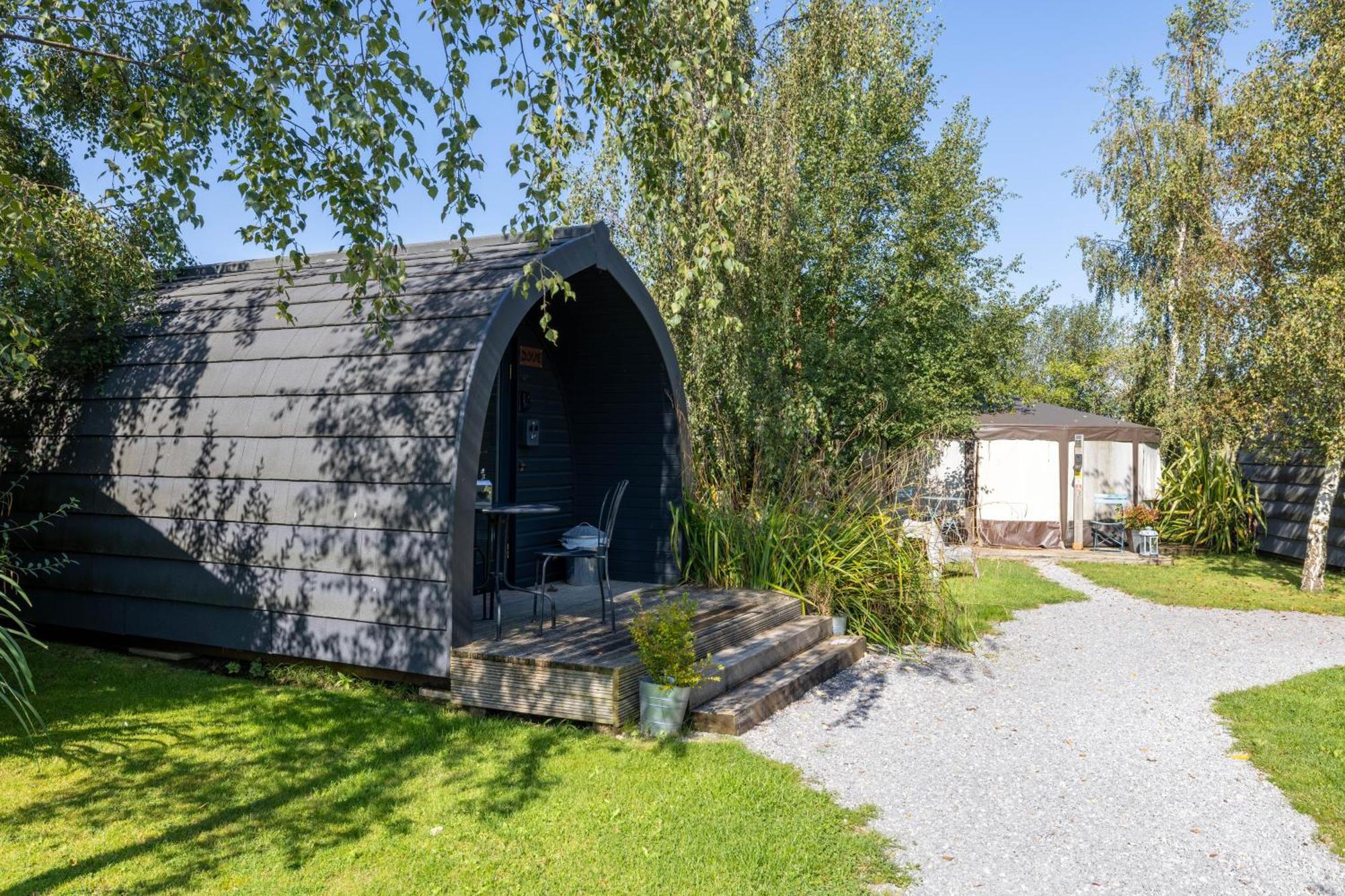 The Little Hide - Adult Only Camping Pods Wigginton  Dış mekan fotoğraf