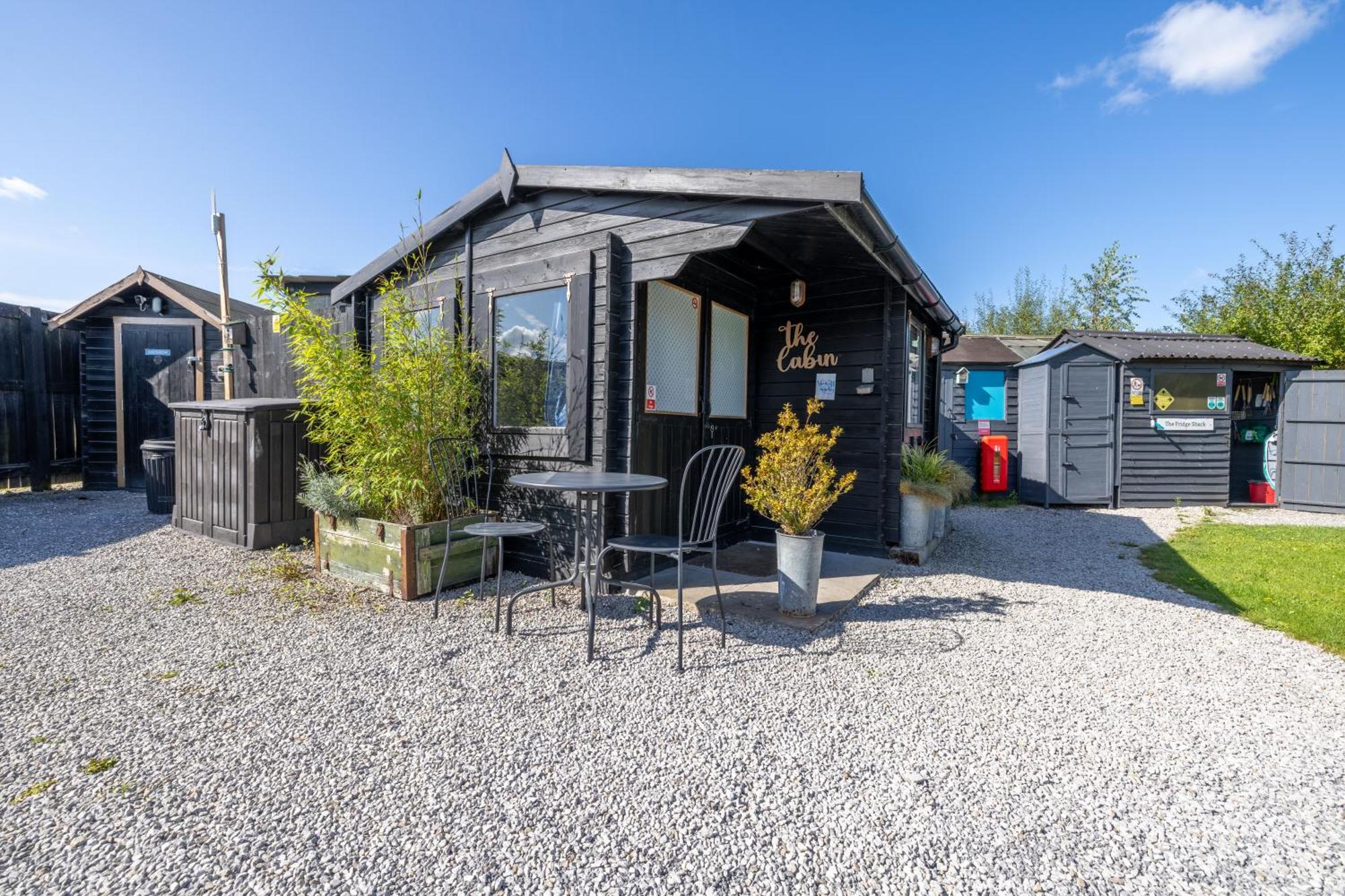 The Little Hide - Adult Only Camping Pods Wigginton  Dış mekan fotoğraf