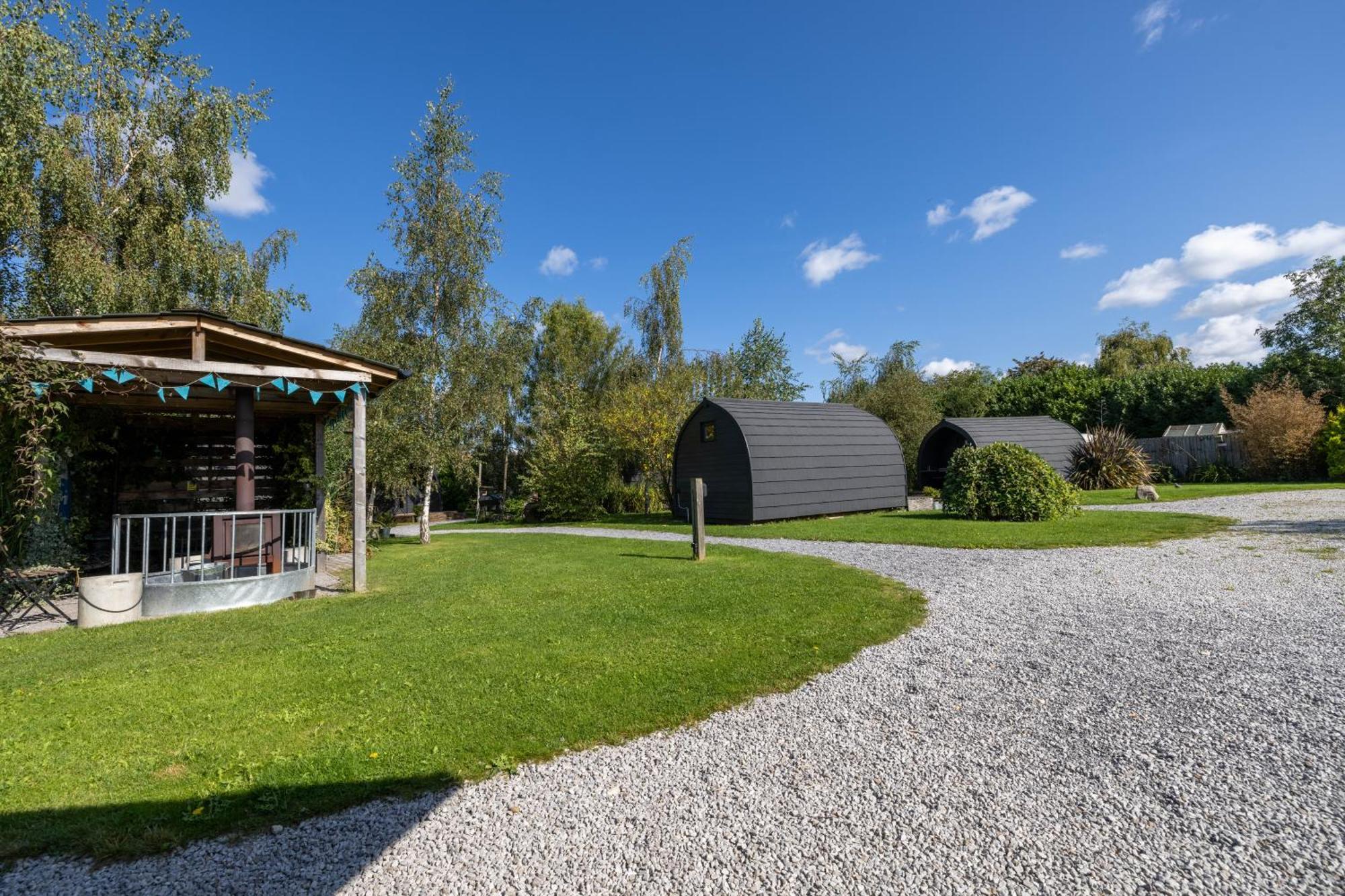 The Little Hide - Adult Only Camping Pods Wigginton  Dış mekan fotoğraf
