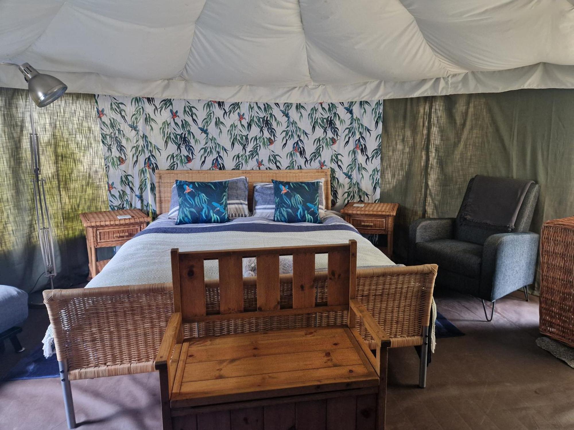 The Little Hide - Adult Only Camping Pods Wigginton  Dış mekan fotoğraf