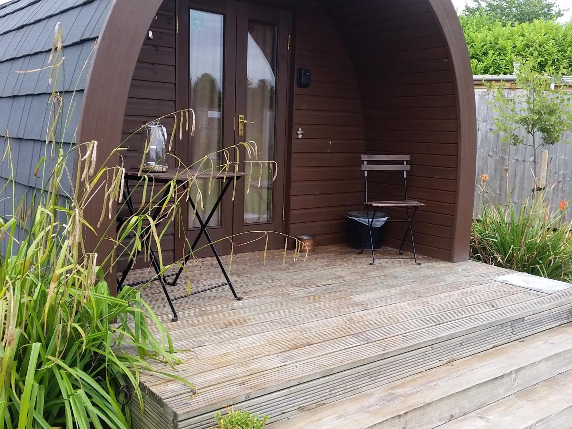 The Little Hide - Adult Only Camping Pods Wigginton  Dış mekan fotoğraf