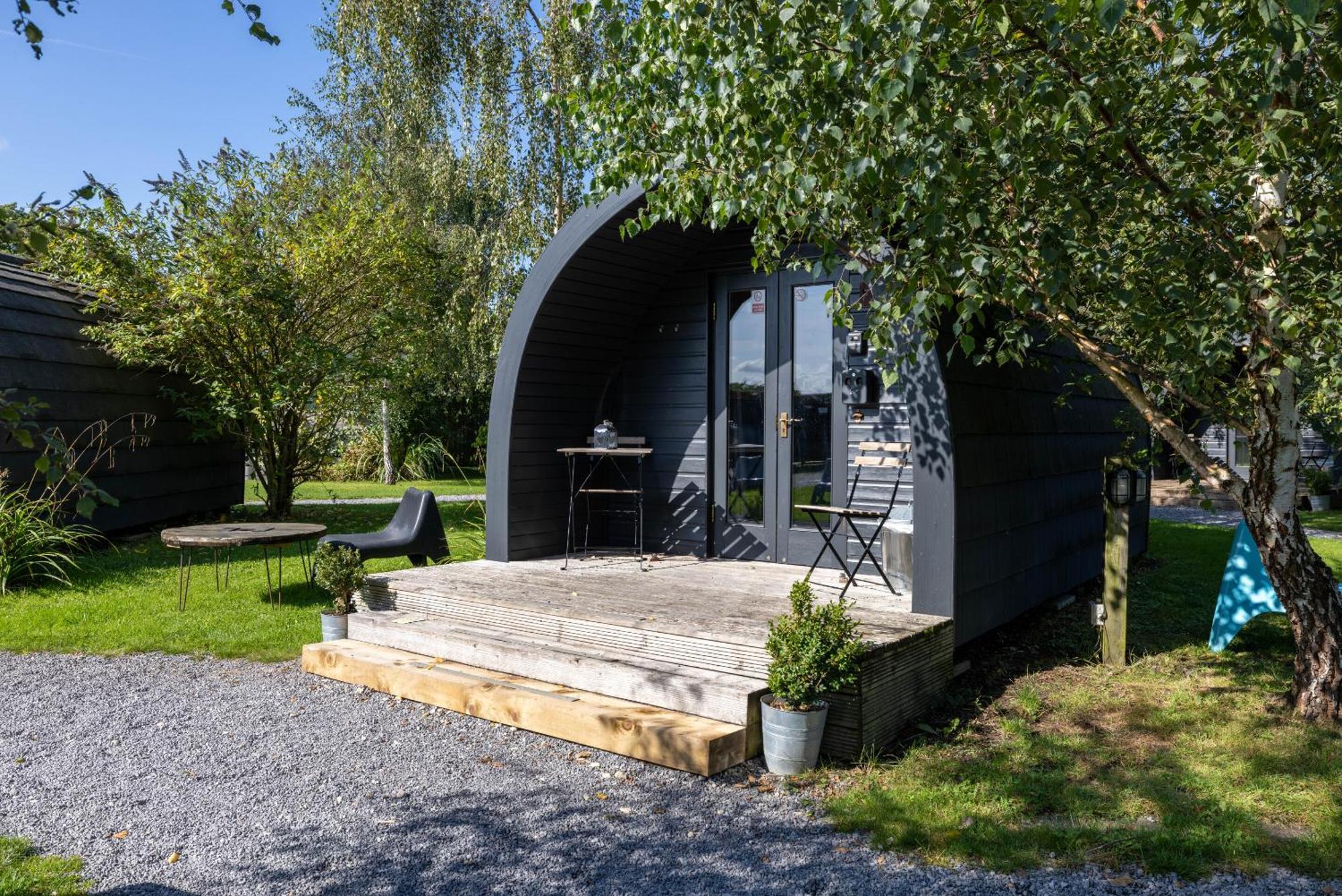 The Little Hide - Adult Only Camping Pods Wigginton  Dış mekan fotoğraf